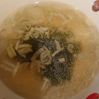 《節約簡単スープ》味覇で中華わかめスープ♪